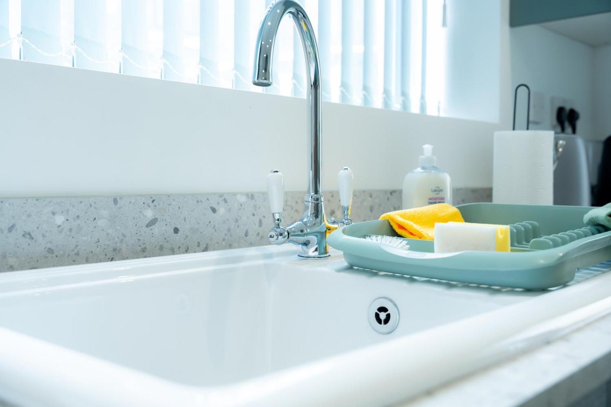 Casa Arkles - Next To Stadium - Free Parking Liverpool