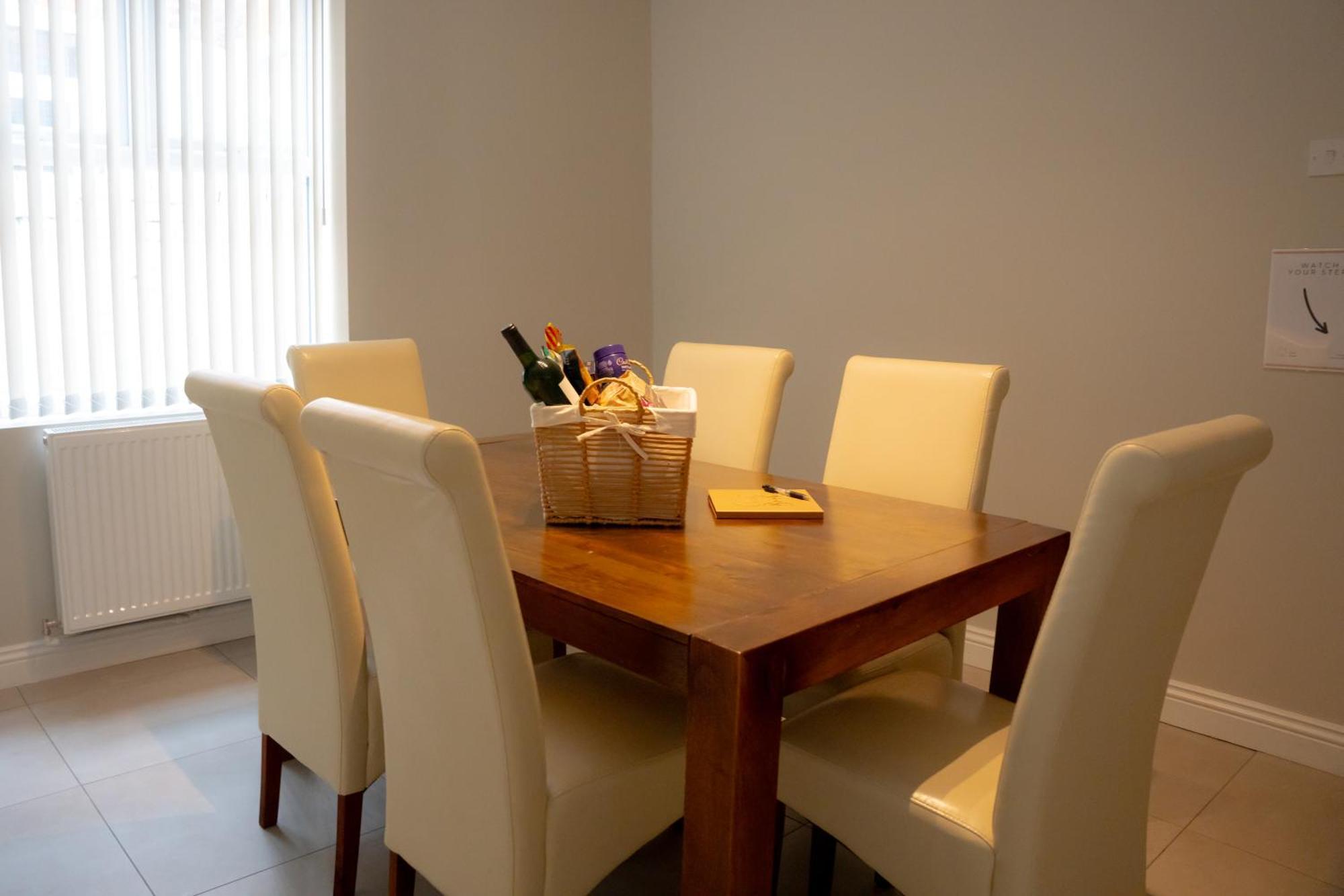 Casa Arkles - Next To Stadium - Free Parking
